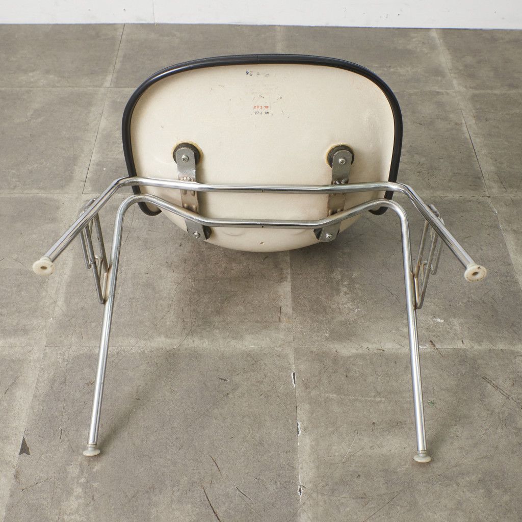 Herman Miller イームズ サイドシェルチェア ヴィンテージ スタッキングベース FRP Eames 椅子 ハーマンミラー ビンテージ 名作 97488