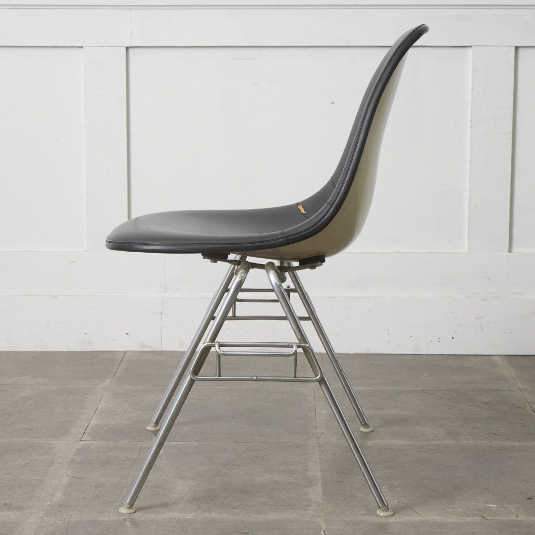 Herman Miller イームズ サイドシェルチェア ヴィンテージ スタッキングベース FRP Eames 椅子 ハーマンミラー ビンテージ 名作 97489