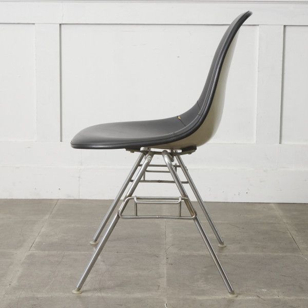 Herman Miller イームズ サイドシェルチェア ヴィンテージ スタッキングベース FRP Eames 椅子 ハーマンミラー ビンテージ 名作 97492 Herman Miller イームズ サイドシェルチェア ヴィンテージ スタッキングベース FRP Eames 椅子 ハーマンミラー ビンテージ 名作 97492