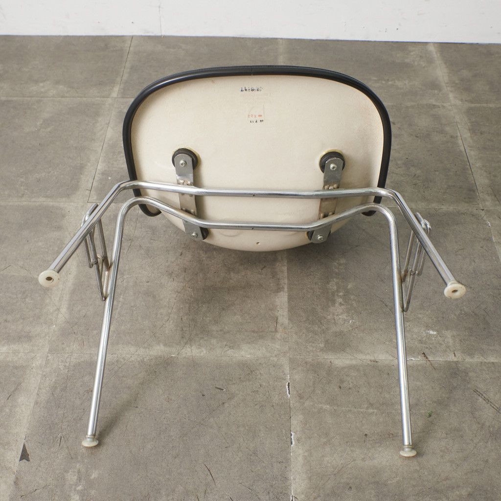 Herman Miller イームズ サイドシェルチェア ヴィンテージ スタッキングベース FRP Eames 椅子 ハーマンミラー ビンテージ 名作 97493