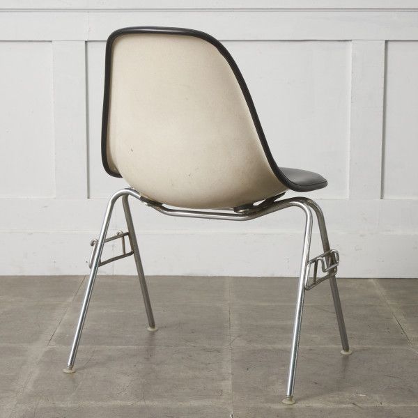 Herman Miller イームズ サイドシェルチェア ヴィンテージ スタッキングベース FRP Eames 椅子 ハーマンミラー ビンテージ 名作 97495 Herman Miller イームズ サイドシェルチェア ヴィンテージ スタッキングベース FRP Eames 椅子 ハーマンミラー ビンテージ 名作 97495