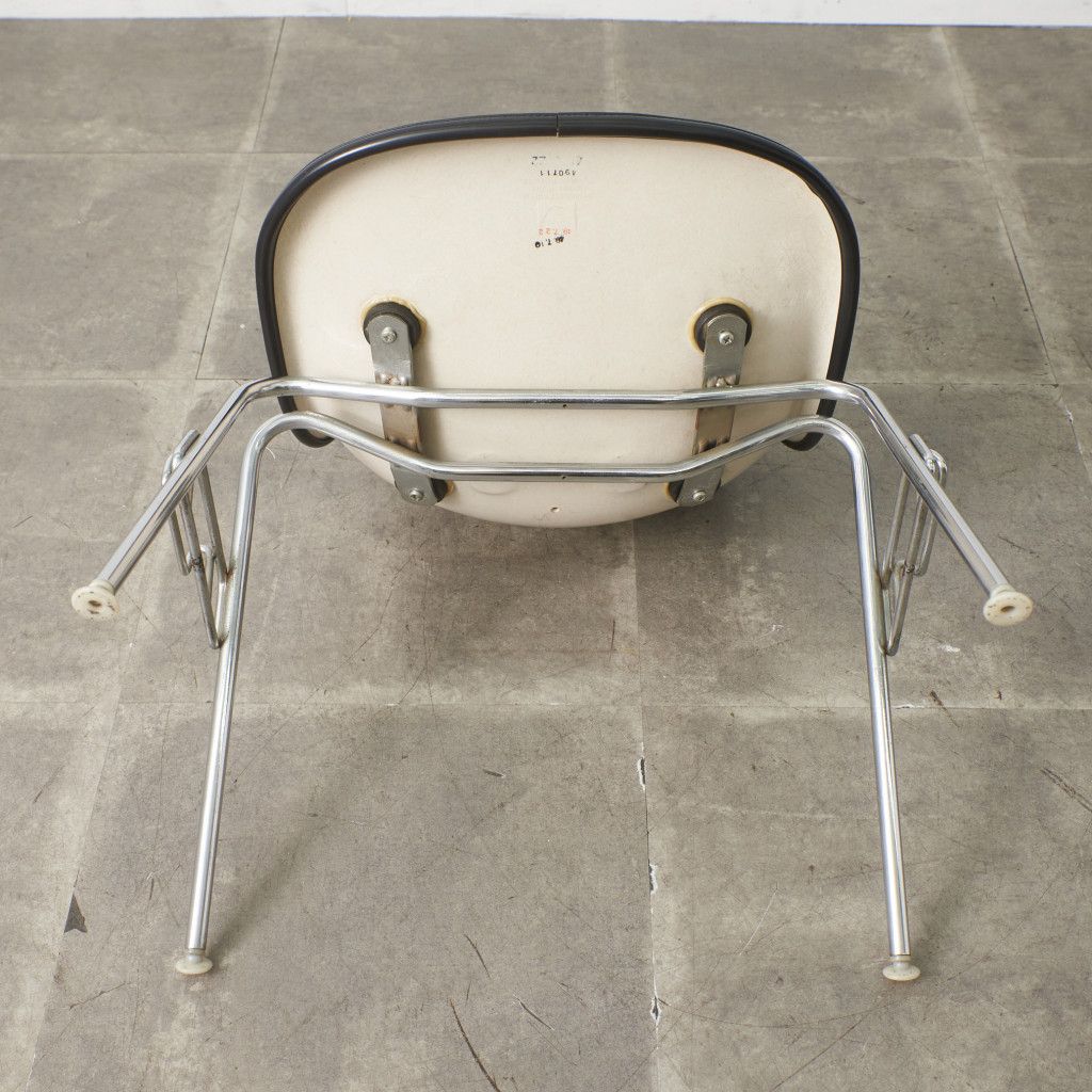 Herman Miller イームズ サイドシェルチェア ヴィンテージ スタッキングベース FRP Eames 椅子 ハーマンミラー ビンテージ 名作 97496