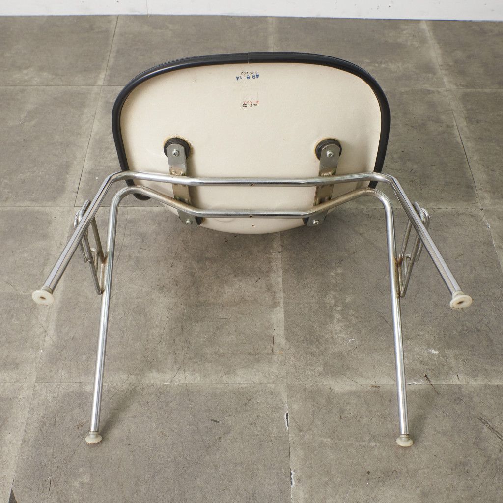Herman Miller イームズ サイドシェルチェア ヴィンテージ スタッキングベース FRP Eames 椅子 ハーマンミラー ビンテージ 名作 97498