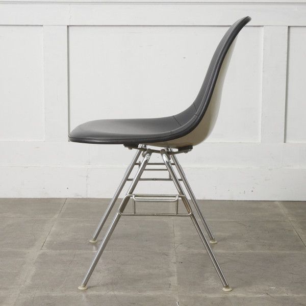 Herman Miller イームズ サイドシェルチェア ヴィンテージ スタッキングベース FRP Eames 椅子 ハーマンミラー ビンテージ 名作 97498