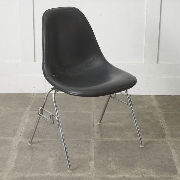 Herman Miller イームズ サイドシェルチェア ヴィンテージ スタッキングベース FRP Eames 椅子 ハーマンミラー ビンテージ 名作 97500 Herman Miller イームズ サイドシェルチェア ヴィンテージ スタッキングベース FRP Eames 椅子 ハーマンミラー ビンテージ 名作 97500