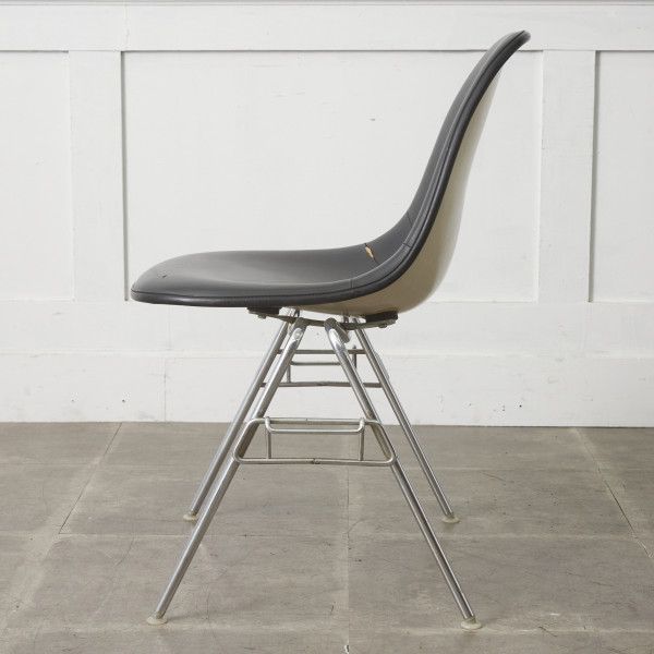 Herman Miller イームズ サイドシェルチェア ヴィンテージ スタッキングベース FRP Eames 椅子 ハーマンミラー ビンテージ 名作 97500 Herman Miller イームズ サイドシェルチェア ヴィンテージ スタッキングベース FRP Eames 椅子 ハーマンミラー ビンテージ 名作 97500