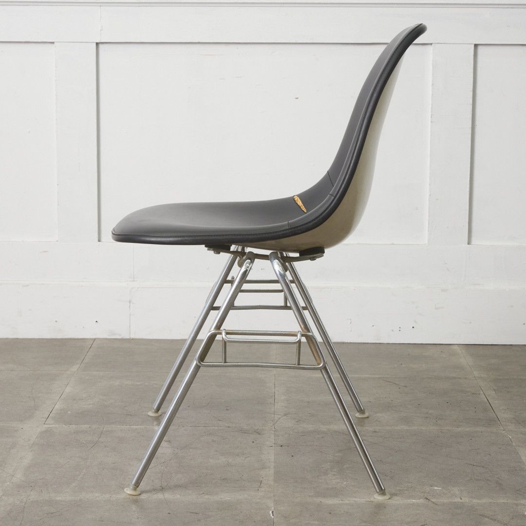 Herman Miller イームズ サイドシェルチェア ヴィンテージ スタッキングベース FRP Eames 椅子 ハーマンミラー ビンテージ 名作 97516
