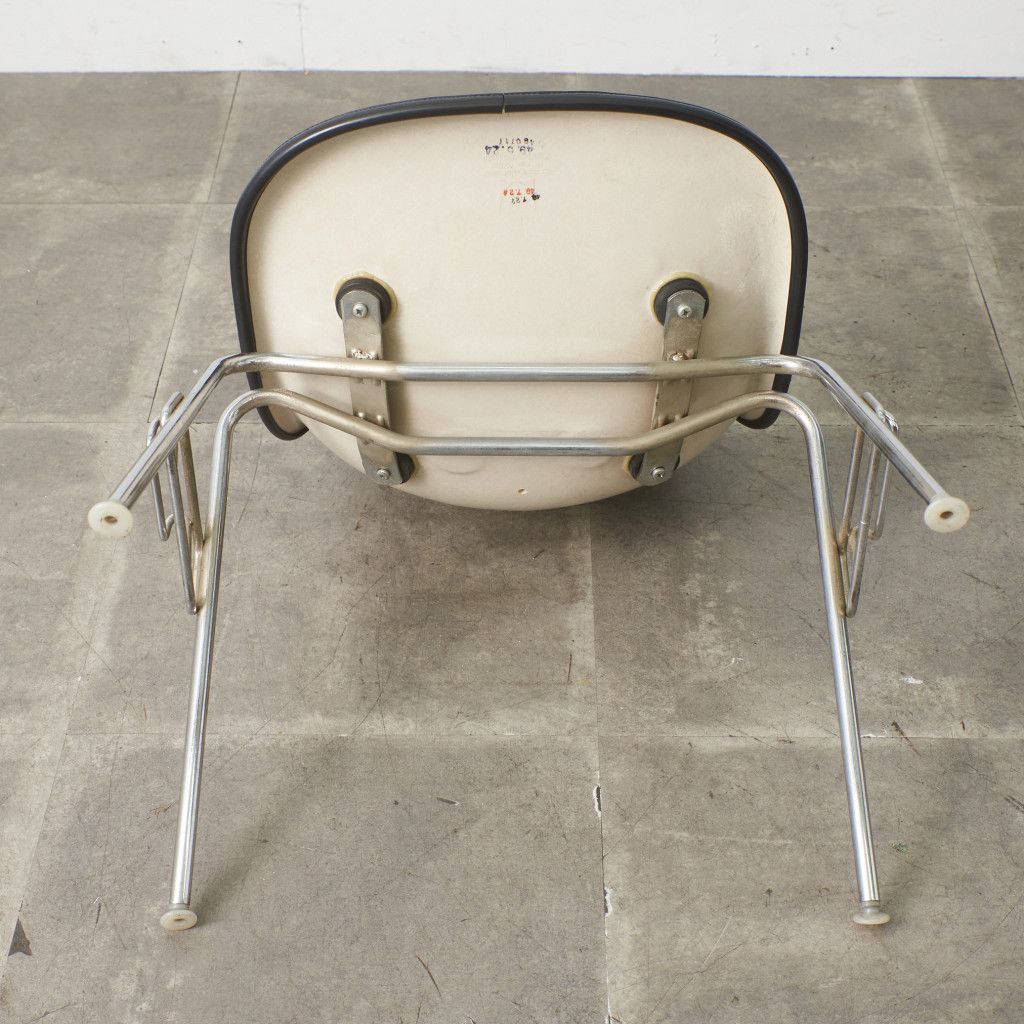 Herman Miller イームズ サイドシェルチェア ヴィンテージ スタッキングベース FRP Eames 椅子 ハーマンミラー ビンテージ 名作 97516