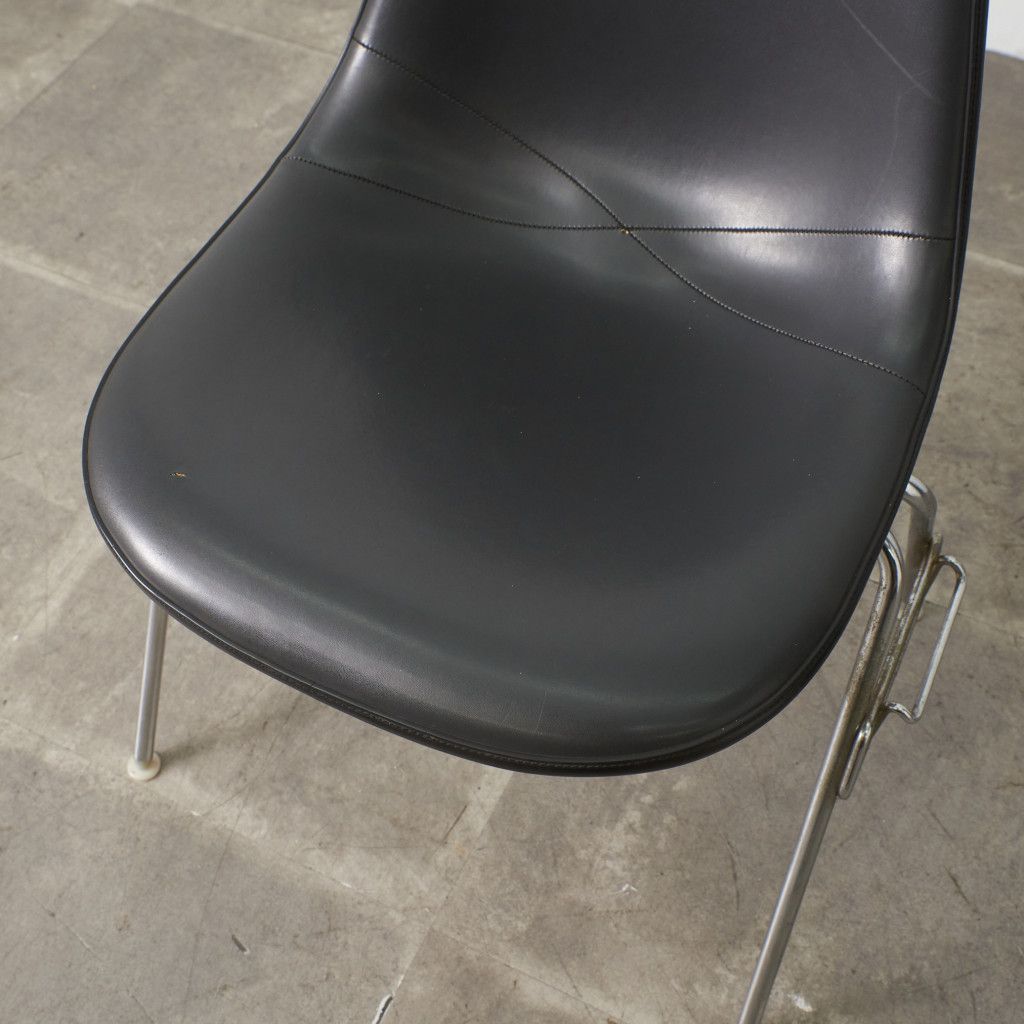 Herman Miller イームズ サイドシェルチェア ヴィンテージ スタッキングベース FRP Eames 椅子 ハーマンミラー ビンテージ 名作 97517 Herman Miller イームズ サイドシェルチェア ヴィンテージ スタッキングベース FRP Eames 椅子 ハーマンミラー ビンテージ 名作 97517