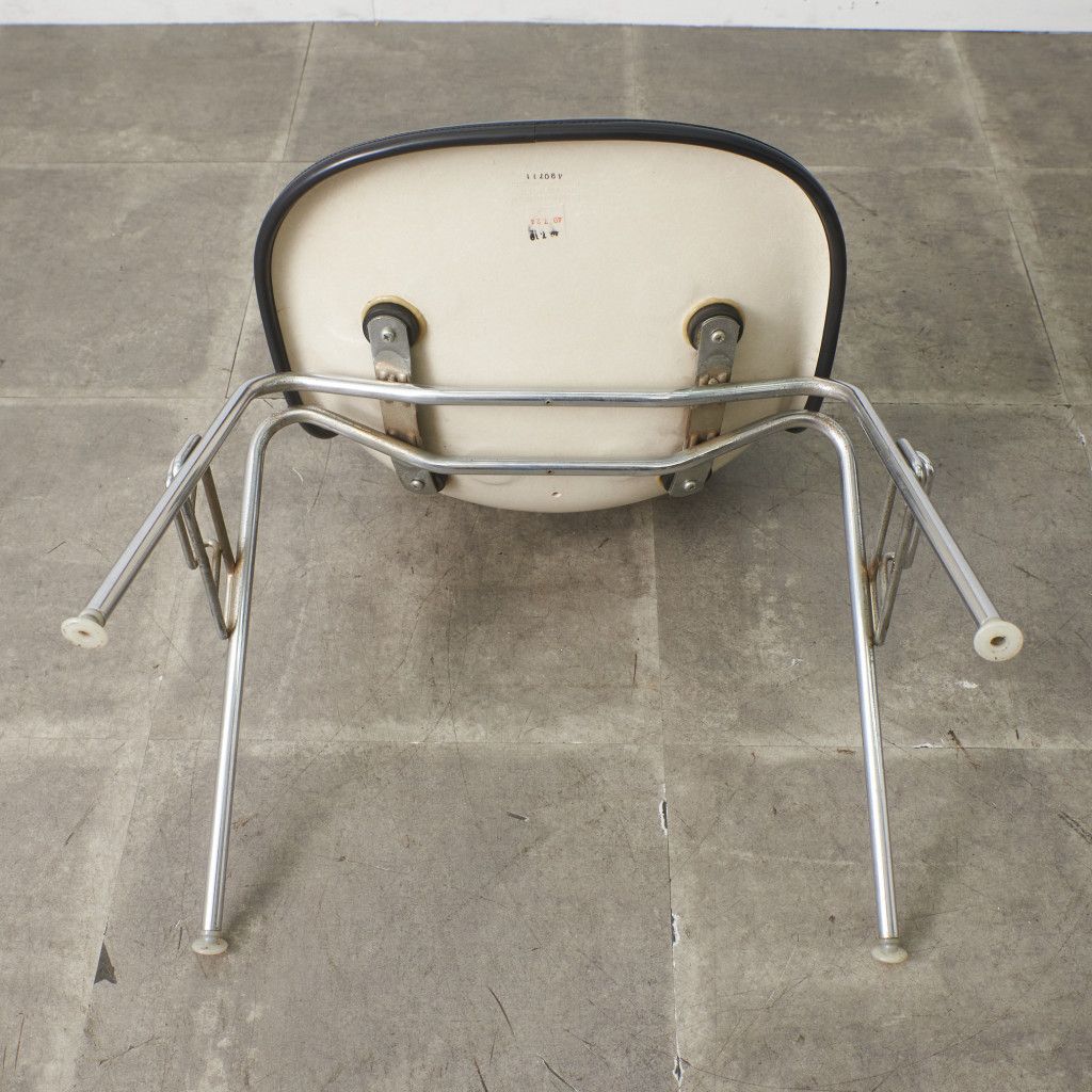 Herman Miller イームズ サイドシェルチェア ヴィンテージ スタッキングベース FRP Eames 椅子 ハーマンミラー ビンテージ 名作 97518