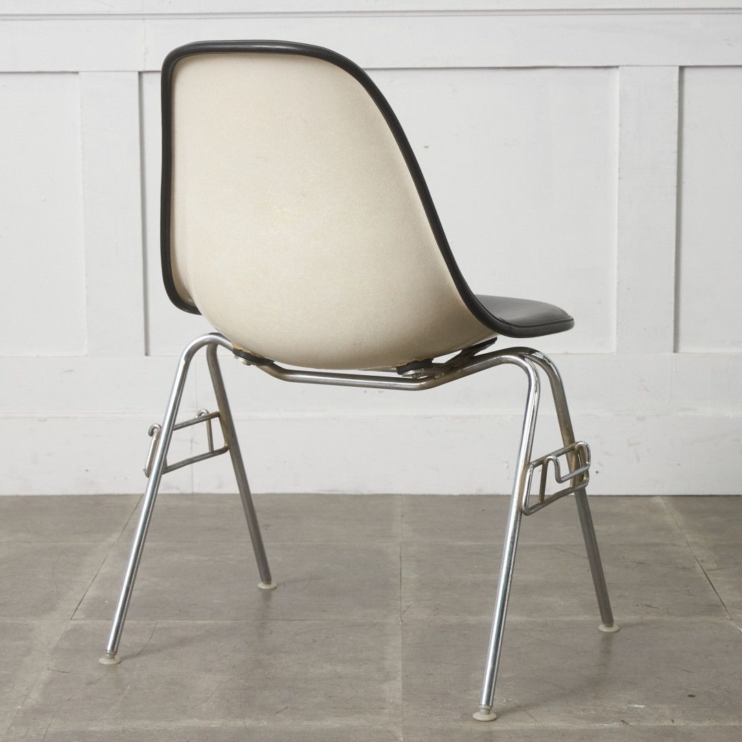 Herman Miller イームズ サイドシェルチェア ヴィンテージ スタッキングベース FRP Eames 椅子 ハーマンミラー ビンテージ 名作 97519