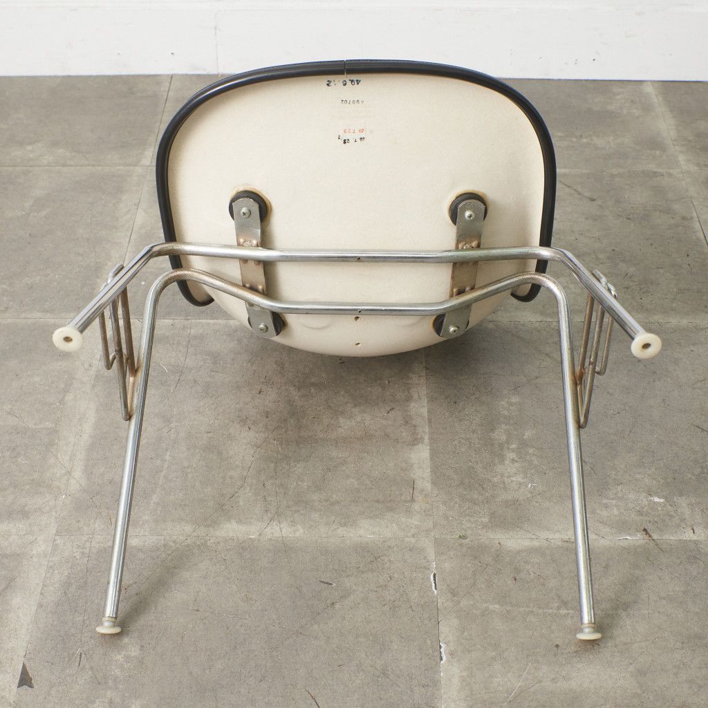 Herman Miller イームズ サイドシェルチェア ヴィンテージ スタッキングベース FRP Eames 椅子 ハーマンミラー ビンテージ 名作 97520
