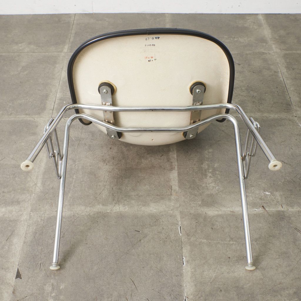 Herman Miller イームズ サイドシェルチェア ヴィンテージ スタッキングベース FRP Eames 椅子 ハーマンミラー ビンテージ 名作 97521
