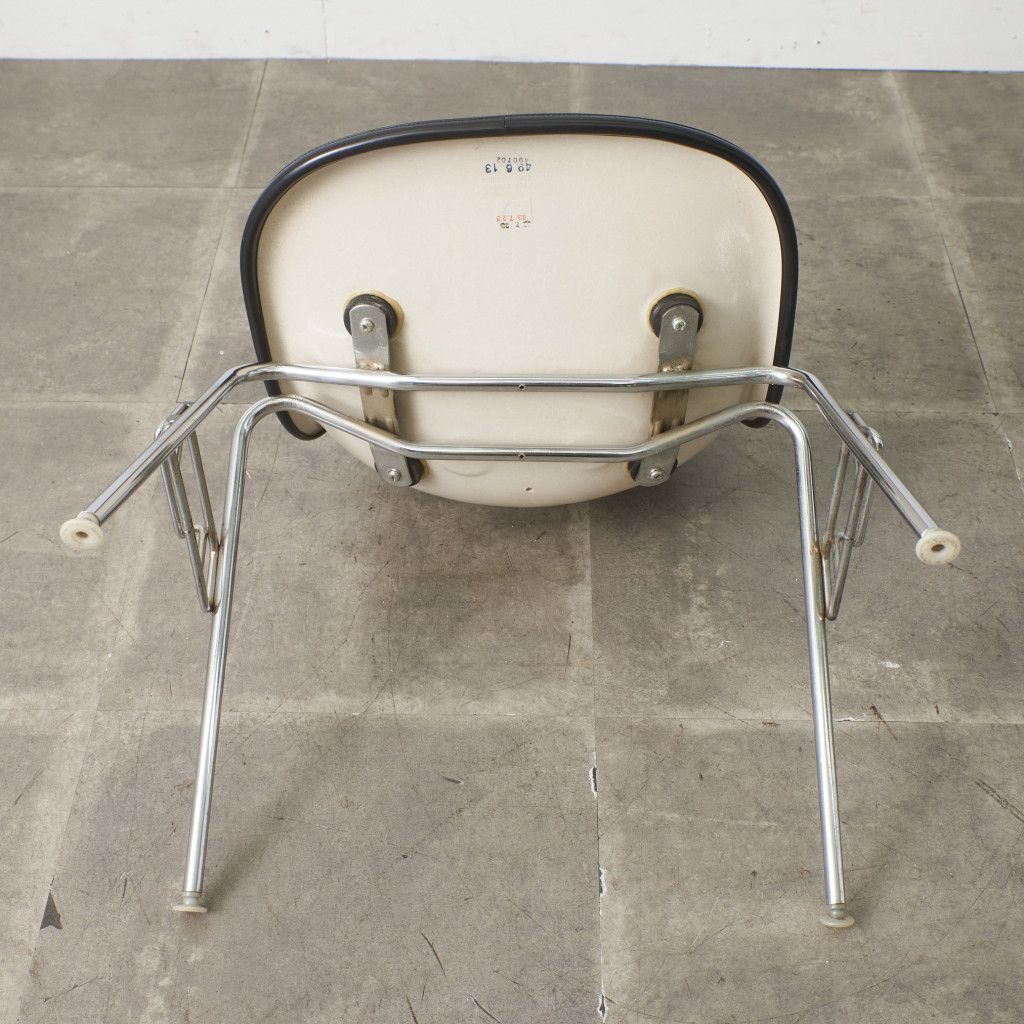 Herman Miller イームズ サイドシェルチェア ヴィンテージ スタッキングベース FRP Eames 椅子 ハーマンミラー ビンテージ 名作 97522