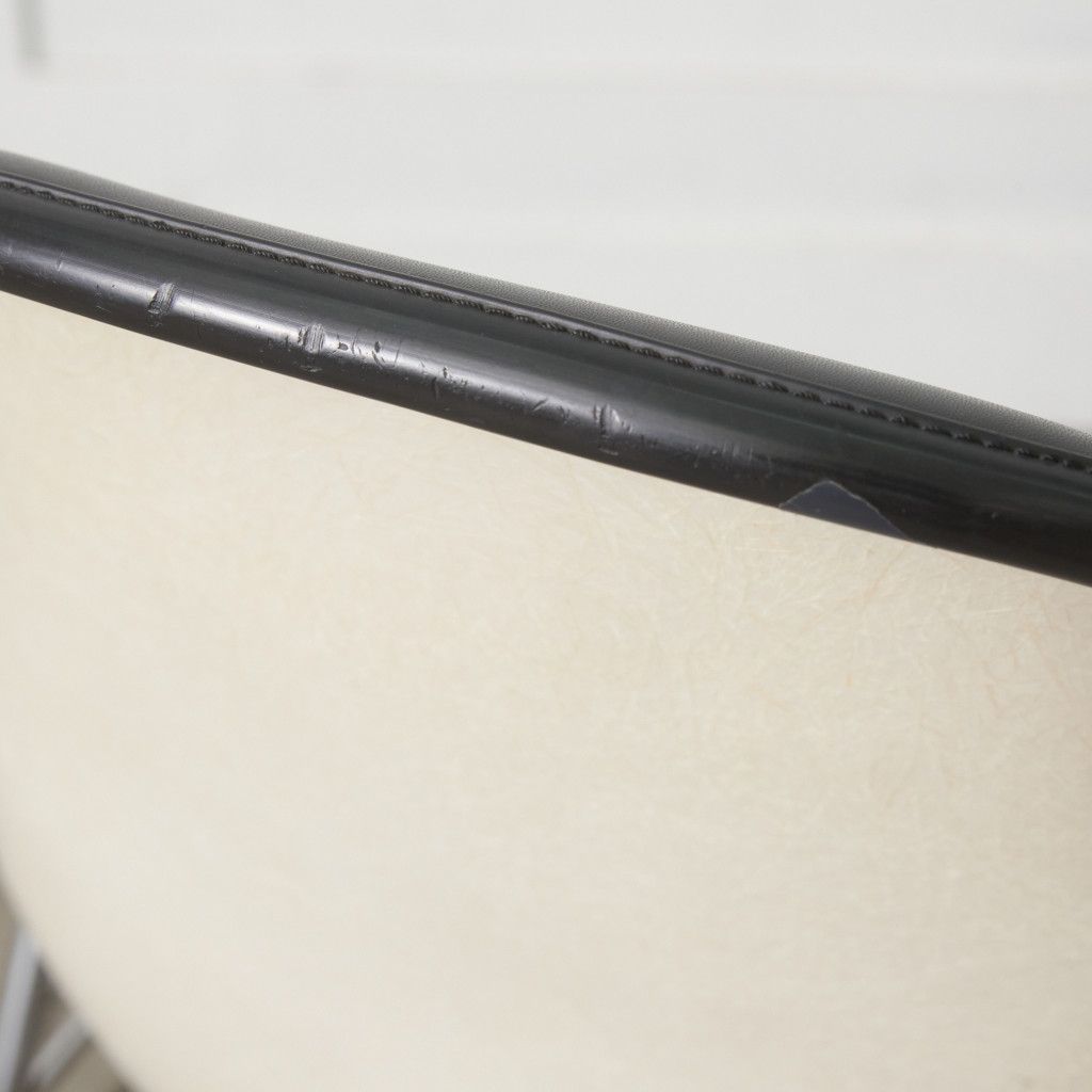 Herman Miller イームズ サイドシェルチェア ヴィンテージ スタッキングベース FRP Eames 椅子 ハーマンミラー ビンテージ 名作 97524 Herman Miller イームズ サイドシェルチェア ヴィンテージ スタッキングベース FRP Eames 椅子 ハーマンミラー ビンテージ 名作 97524