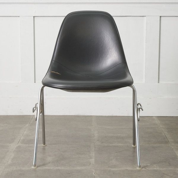 Herman Miller イームズ サイドシェルチェア ヴィンテージ スタッキングベース FRP Eames 椅子 ハーマンミラー ビンテージ 名作 97524 Herman Miller イームズ サイドシェルチェア ヴィンテージ スタッキングベース FRP Eames 椅子 ハーマンミラー ビンテージ 名作 97524