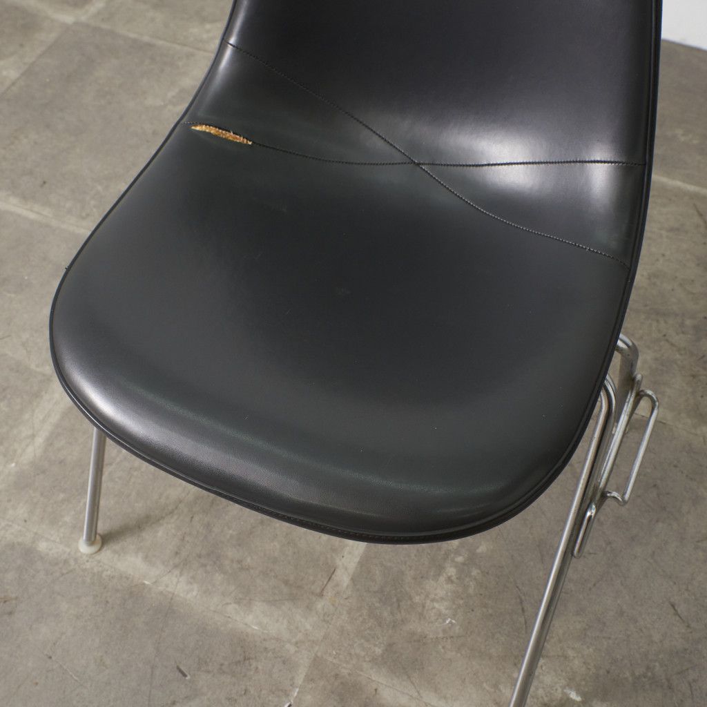 Herman Miller イームズ サイドシェルチェア ヴィンテージ スタッキングベース FRP Eames 椅子 ハーマンミラー ビンテージ 名作 97524 Herman Miller イームズ サイドシェルチェア ヴィンテージ スタッキングベース FRP Eames 椅子 ハーマンミラー ビンテージ 名作 97524