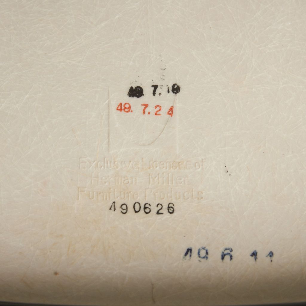 Herman Miller イームズ サイドシェルチェア ヴィンテージ スタッキングベース FRP Eames 椅子 ハーマンミラー ビンテージ 名作 97524 Herman Miller イームズ サイドシェルチェア ヴィンテージ スタッキングベース FRP Eames 椅子 ハーマンミラー ビンテージ 名作 97524