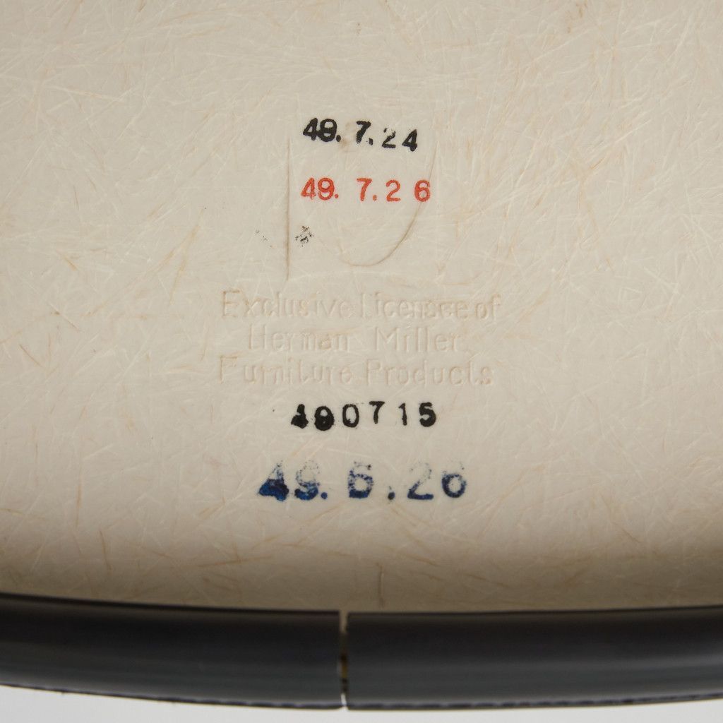 Herman Miller イームズ サイドシェルチェア ヴィンテージ スタッキングベース FRP Eames 椅子 ハーマンミラー ビンテージ 名作 97525 Herman Miller イームズ サイドシェルチェア ヴィンテージ スタッキングベース FRP Eames 椅子 ハーマンミラー ビンテージ 名作 97525