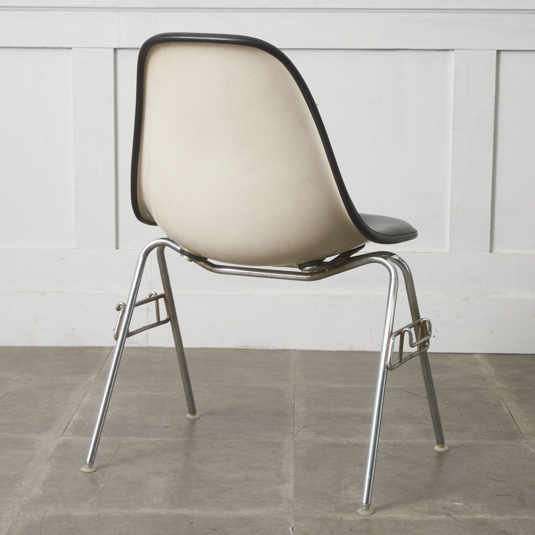 Herman Miller イームズ サイドシェルチェア ヴィンテージ スタッキングベース FRP Eames 椅子 ハーマンミラー ビンテージ 名作 97525 Herman Miller イームズ サイドシェルチェア ヴィンテージ スタッキングベース FRP Eames 椅子 ハーマンミラー ビンテージ 名作 97525