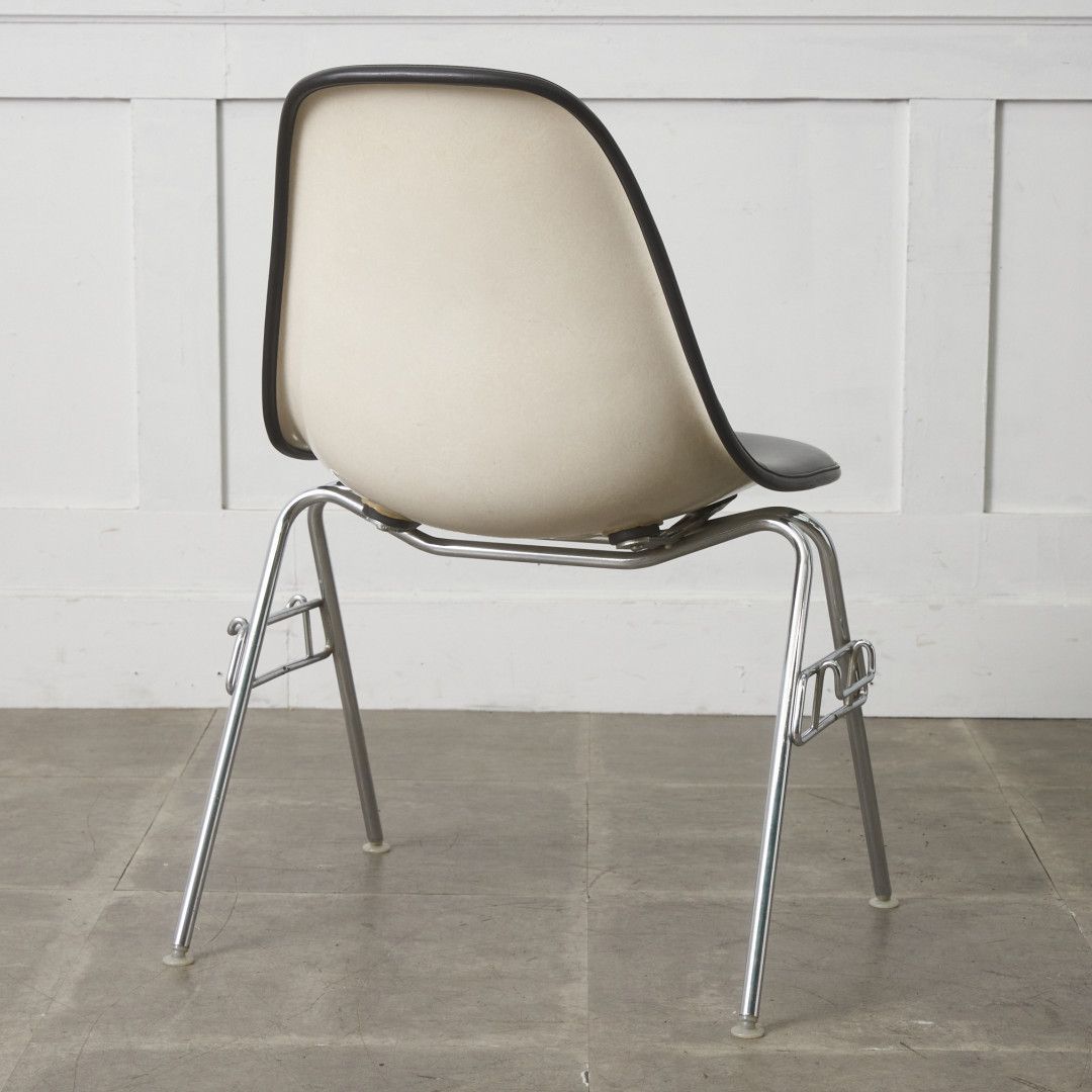 Herman Miller イームズ サイドシェルチェア ヴィンテージ スタッキングベース FRP Eames 椅子 ハーマンミラー ビンテージ 名作 97526