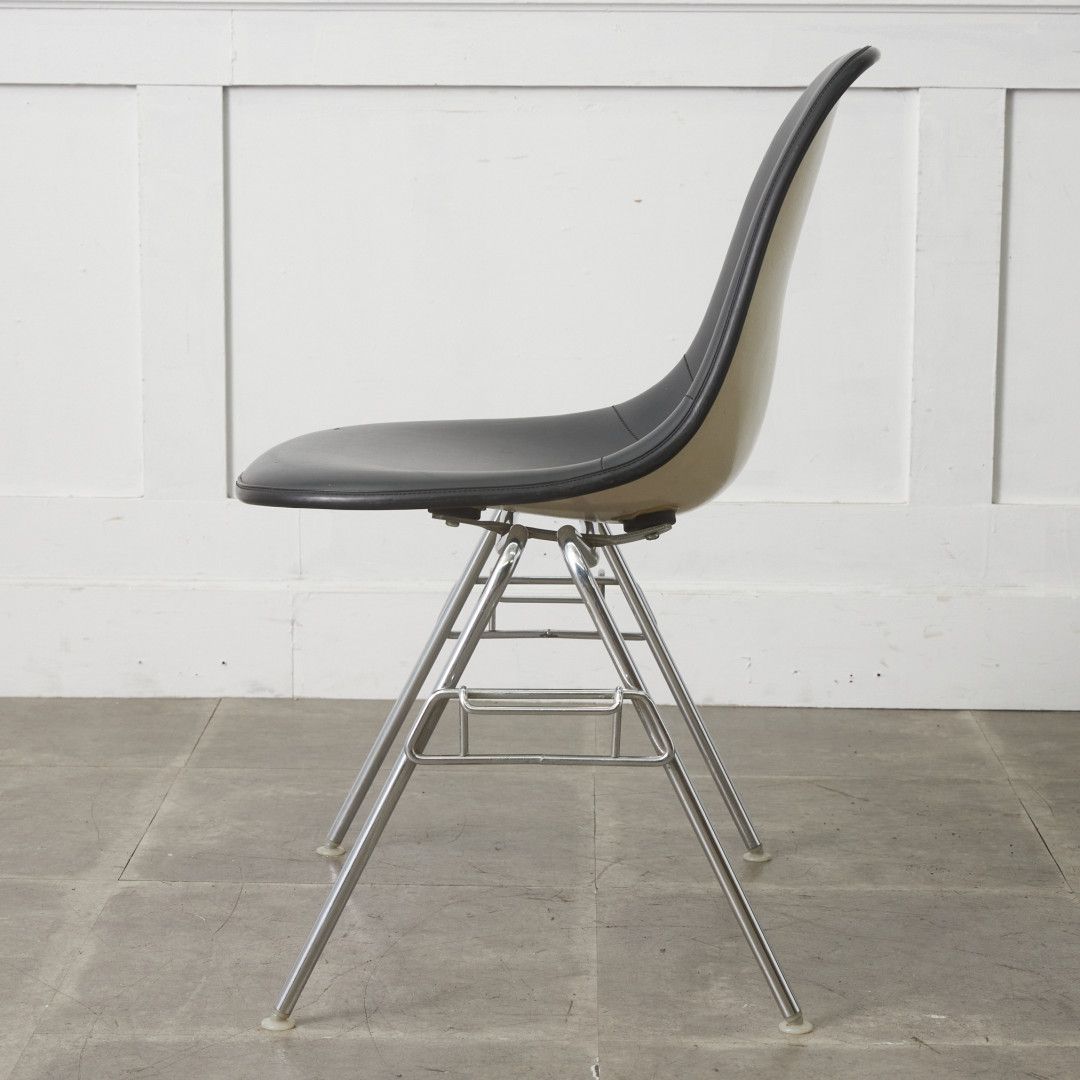 Herman Miller イームズ サイドシェルチェア ヴィンテージ スタッキングベース FRP Eames 椅子 ハーマンミラー ビンテージ 名作 97528 Herman Miller イームズ サイドシェルチェア ヴィンテージ スタッキングベース FRP Eames 椅子 ハーマンミラー ビンテージ 名作 97528