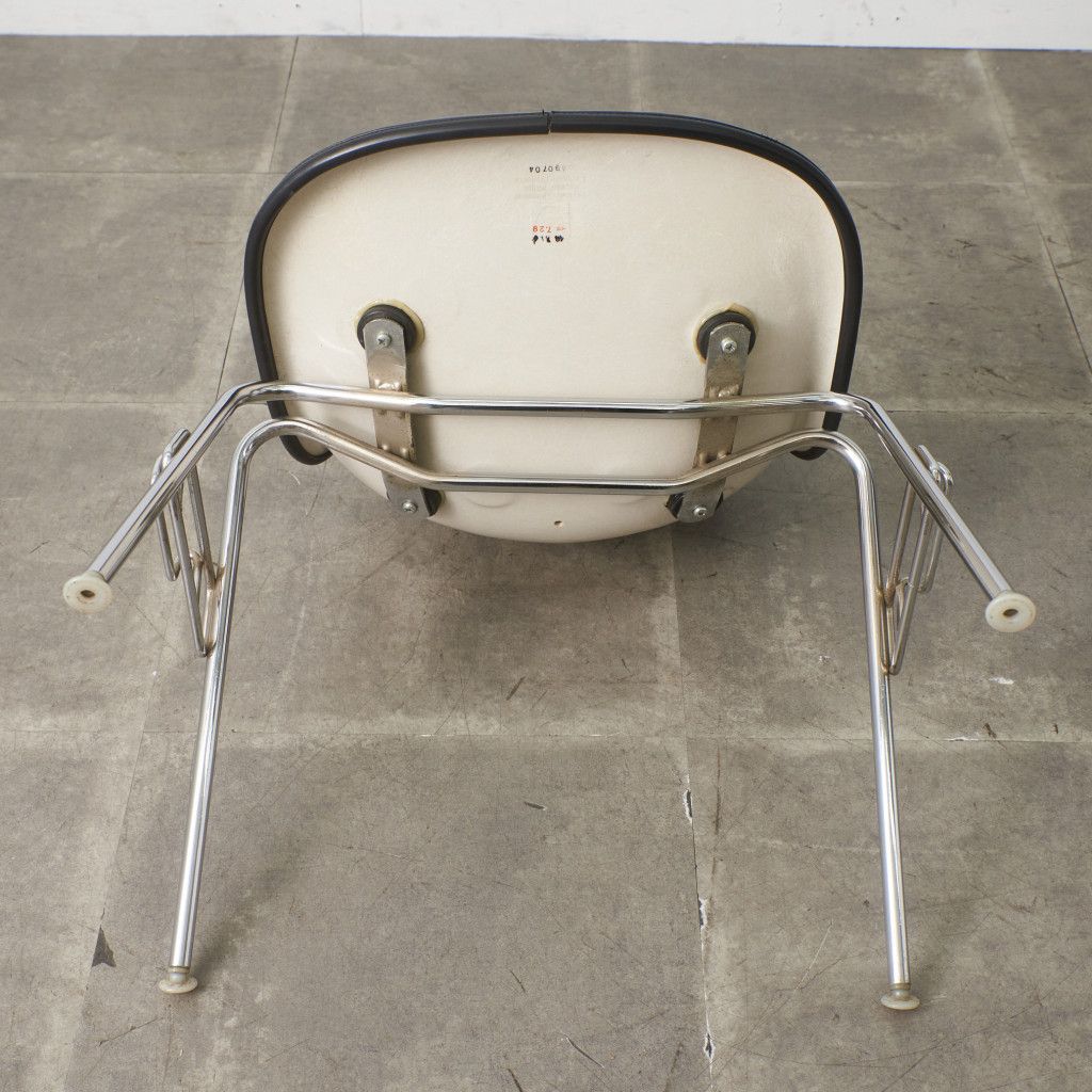 Herman Miller イームズ サイドシェルチェア ヴィンテージ スタッキングベース FRP Eames 椅子 ハーマンミラー ビンテージ 名作 97636