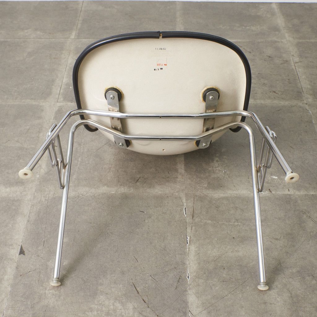 Herman Miller イームズ サイドシェルチェア ヴィンテージ スタッキングベース FRP Eames 椅子 ハーマンミラー ビンテージ 名作 97638 Herman Miller イームズ サイドシェルチェア ヴィンテージ スタッキングベース FRP Eames 椅子 ハーマンミラー ビンテージ 名作 97638