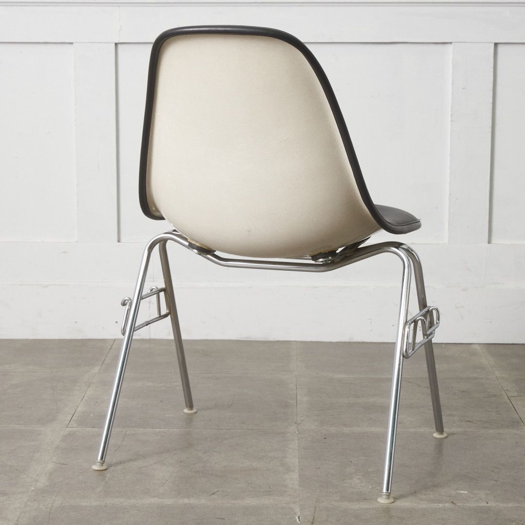 Herman Miller イームズ サイドシェルチェア ヴィンテージ スタッキングベース FRP Eames 椅子 ハーマンミラー ビンテージ 名作 97638 Herman Miller イームズ サイドシェルチェア ヴィンテージ スタッキングベース FRP Eames 椅子 ハーマンミラー ビンテージ 名作 97638