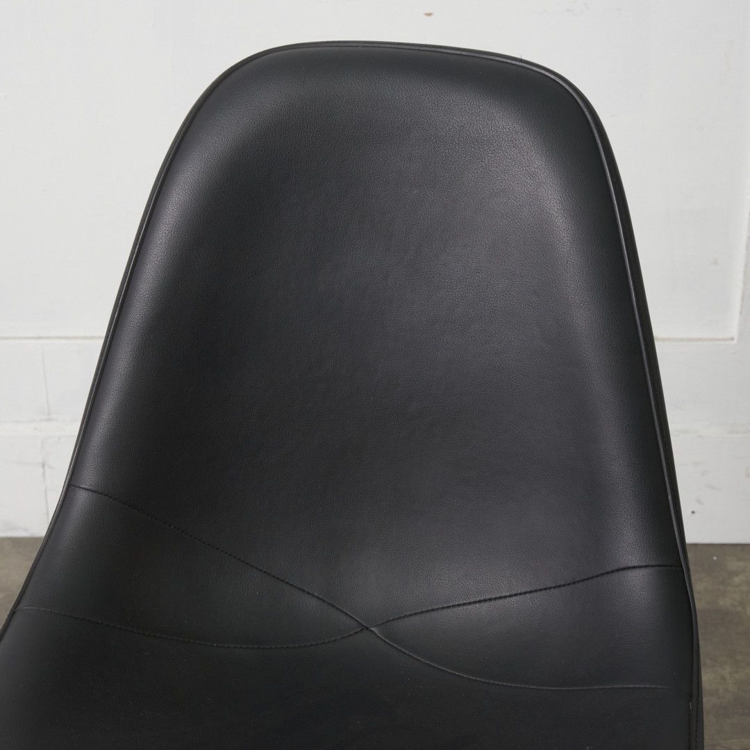 Herman Miller イームズ サイドシェルチェア ヴィンテージ スタッキングベース FRP Eames 椅子 ハーマンミラー ビンテージ 名作 97638 Herman Miller イームズ サイドシェルチェア ヴィンテージ スタッキングベース FRP Eames 椅子 ハーマンミラー ビンテージ 名作 97638
