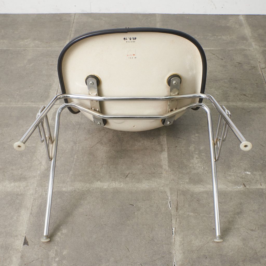 Herman Miller イームズ サイドシェルチェア ヴィンテージ スタッキングベース FRP Eames 椅子 ハーマンミラー ビンテージ 名作 97639 Herman Miller イームズ サイドシェルチェア ヴィンテージ スタッキングベース FRP Eames 椅子 ハーマンミラー ビンテージ 名作 97639