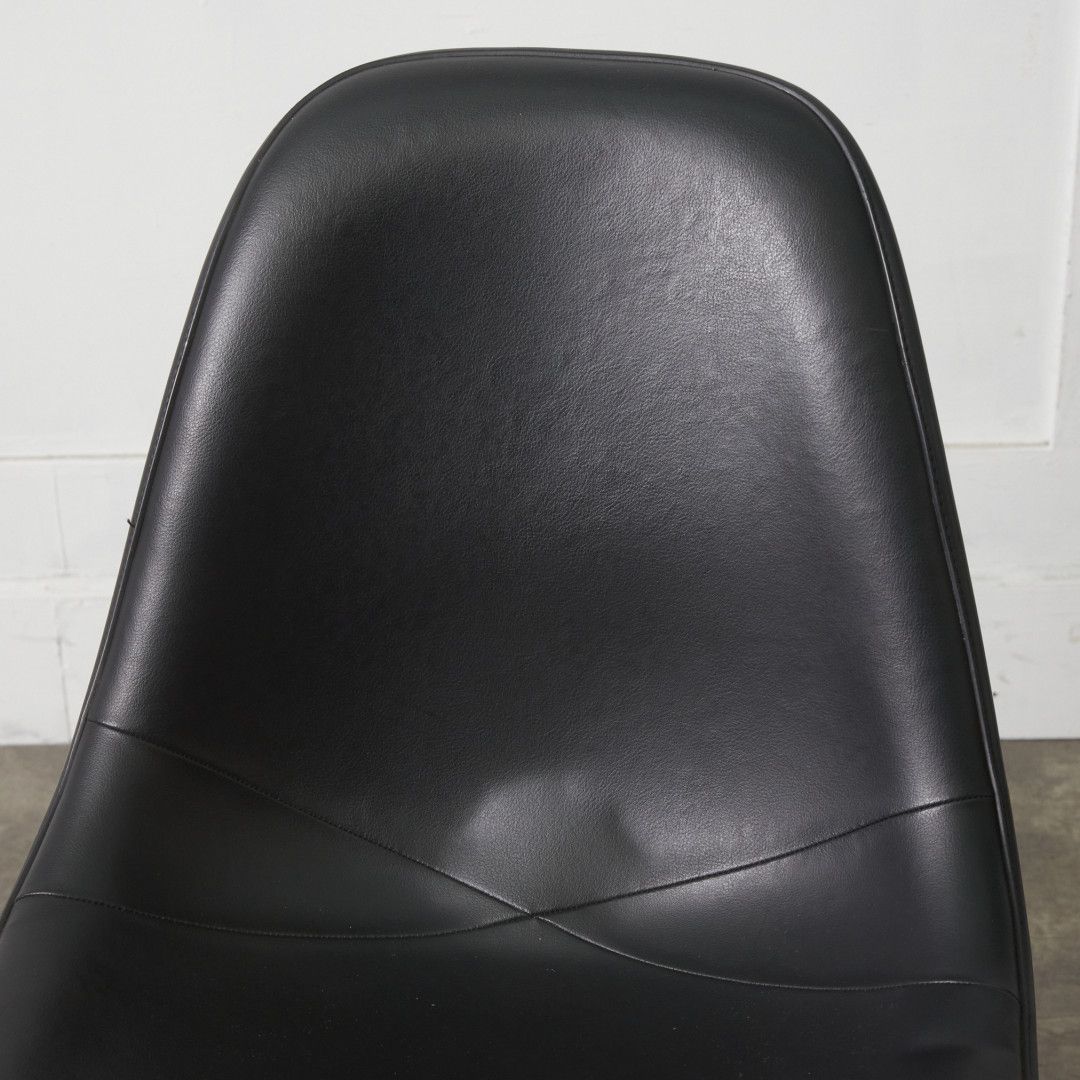 Herman Miller イームズ サイドシェルチェア ヴィンテージ スタッキングベース FRP Eames 椅子 ハーマンミラー ビンテージ 名作 97639 Herman Miller イームズ サイドシェルチェア ヴィンテージ スタッキングベース FRP Eames 椅子 ハーマンミラー ビンテージ 名作 97639