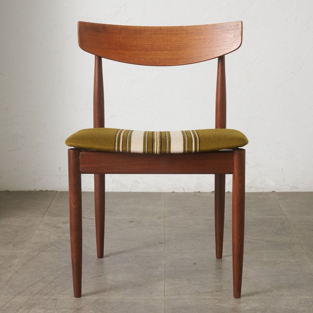張替済 レア G-Plan Danish ダイニングチェア チーク 英国 ヴィンテージ Ib Kofod Larsen 椅子 パネルバック Danish Art Weaving 97741 張替済 レア G-Plan Danish ダイニングチェア チーク 英国 ヴィンテージ Ib Kofod Larsen 椅子 パネルバック Danish Art Weaving 97741