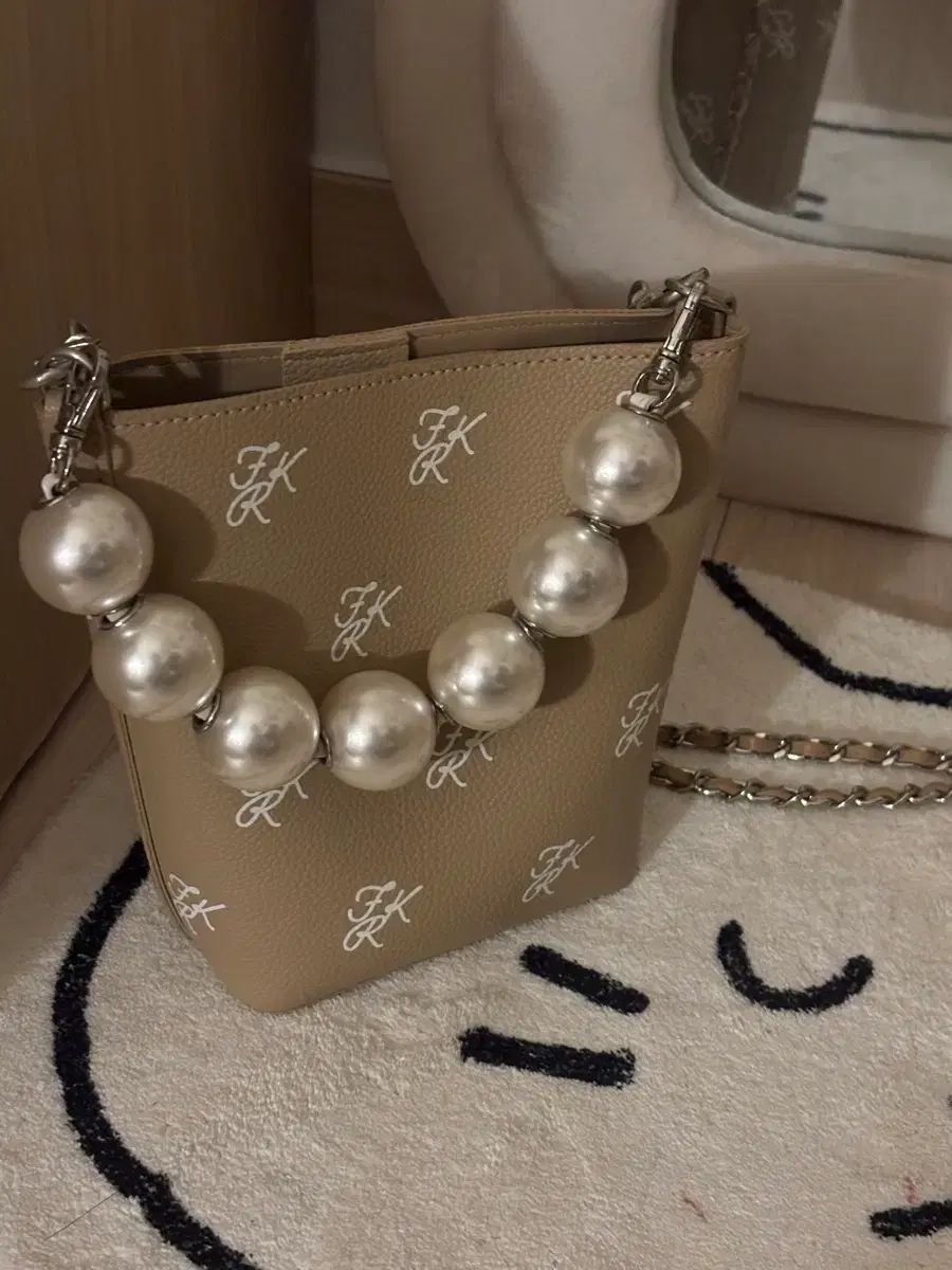 FIND KAPOOR ファインドカプア ベージュ ミニ