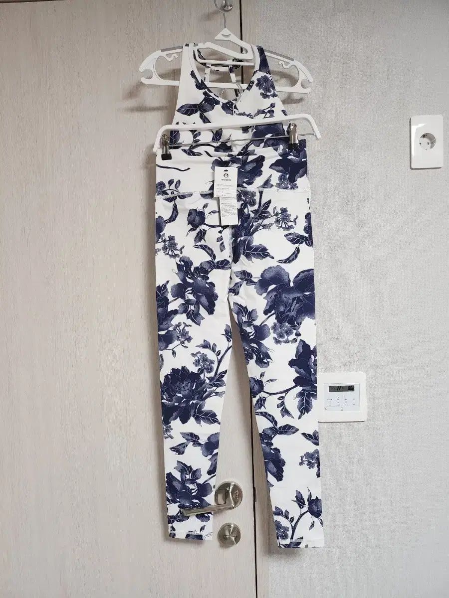 ウールモノビ フラワー パータン ヨガウェア セット 新品