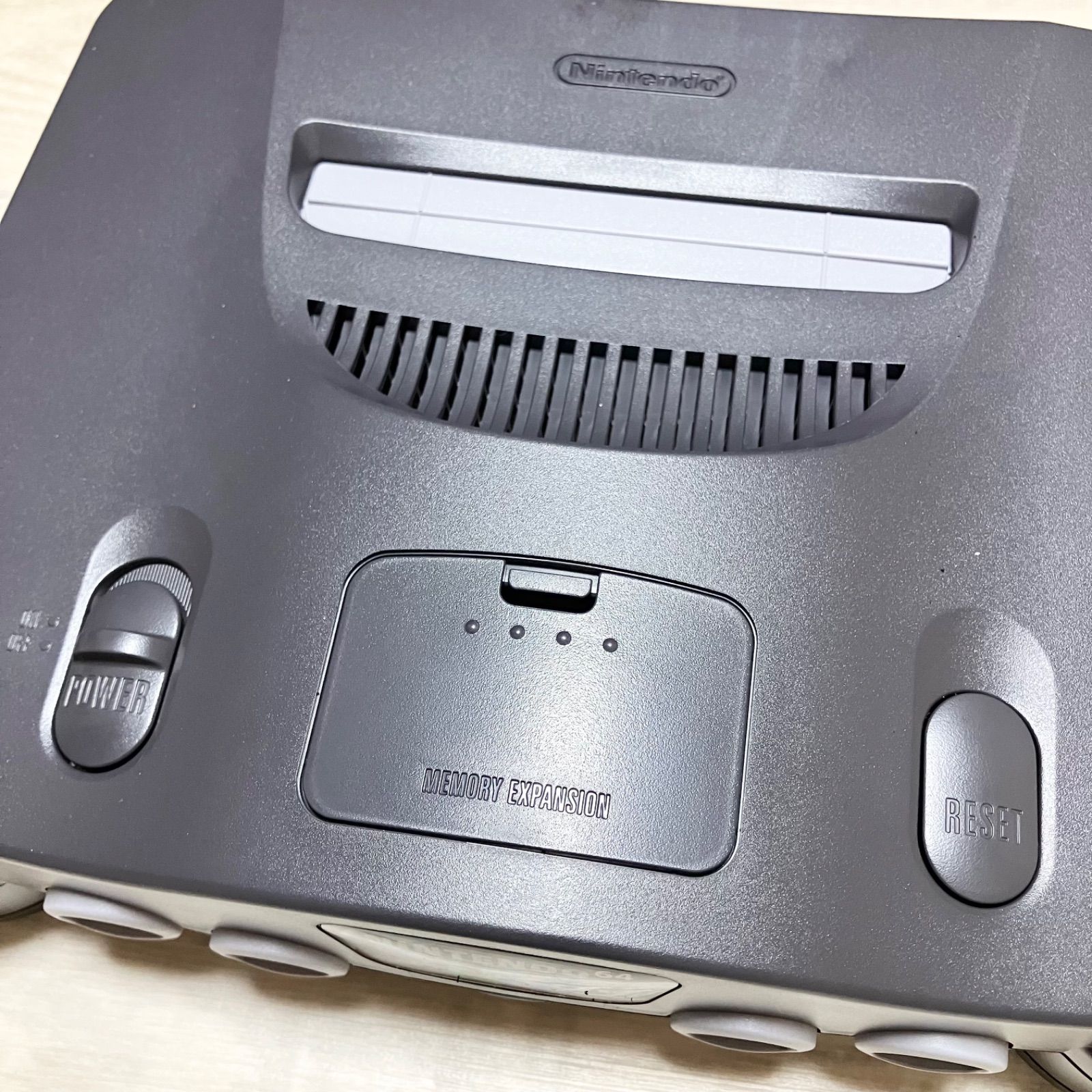 極美品　未使用に近い　ニンテンドー64本体　外箱　内ビニール袋　取扱説明書付き　Nintendo 任天堂