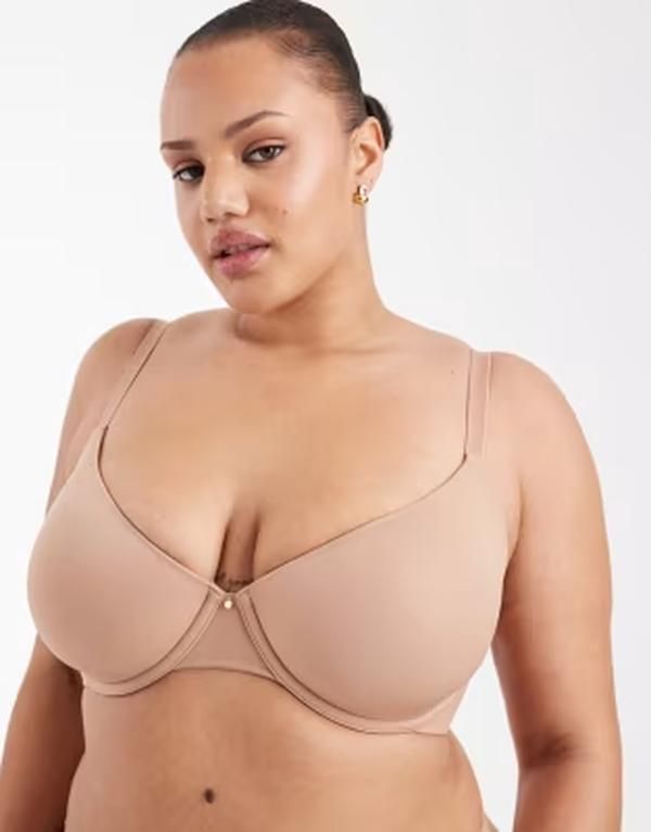 エイソス レディース アンダーウェア ブラジャー Tシャツ ASOS Curve ASOS DESIGN Curve molded tshirt bra BEIGE ベージュ