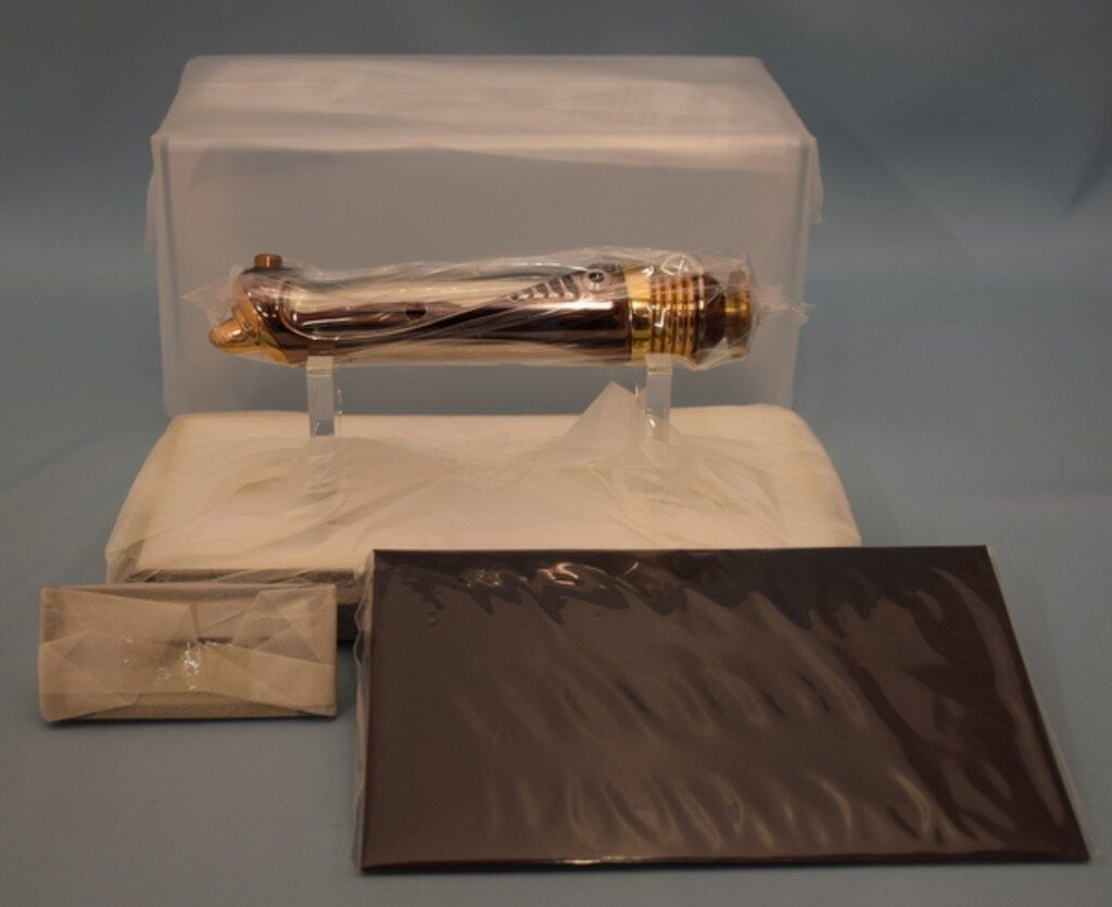 MASTER REPLICAS LIGHTSABER DARTH SIDIOUS （EP3） LE 1/1