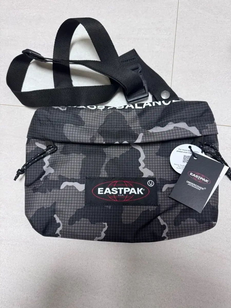 EASTPAK UNDERCOVER コラボ クロスバック 新 - メルカリ