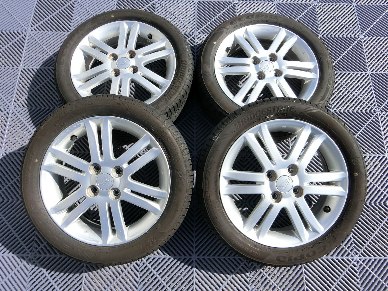 995] 送料無料 ダイハツ純正 15インチ アルミホイール 15×4.5J +45