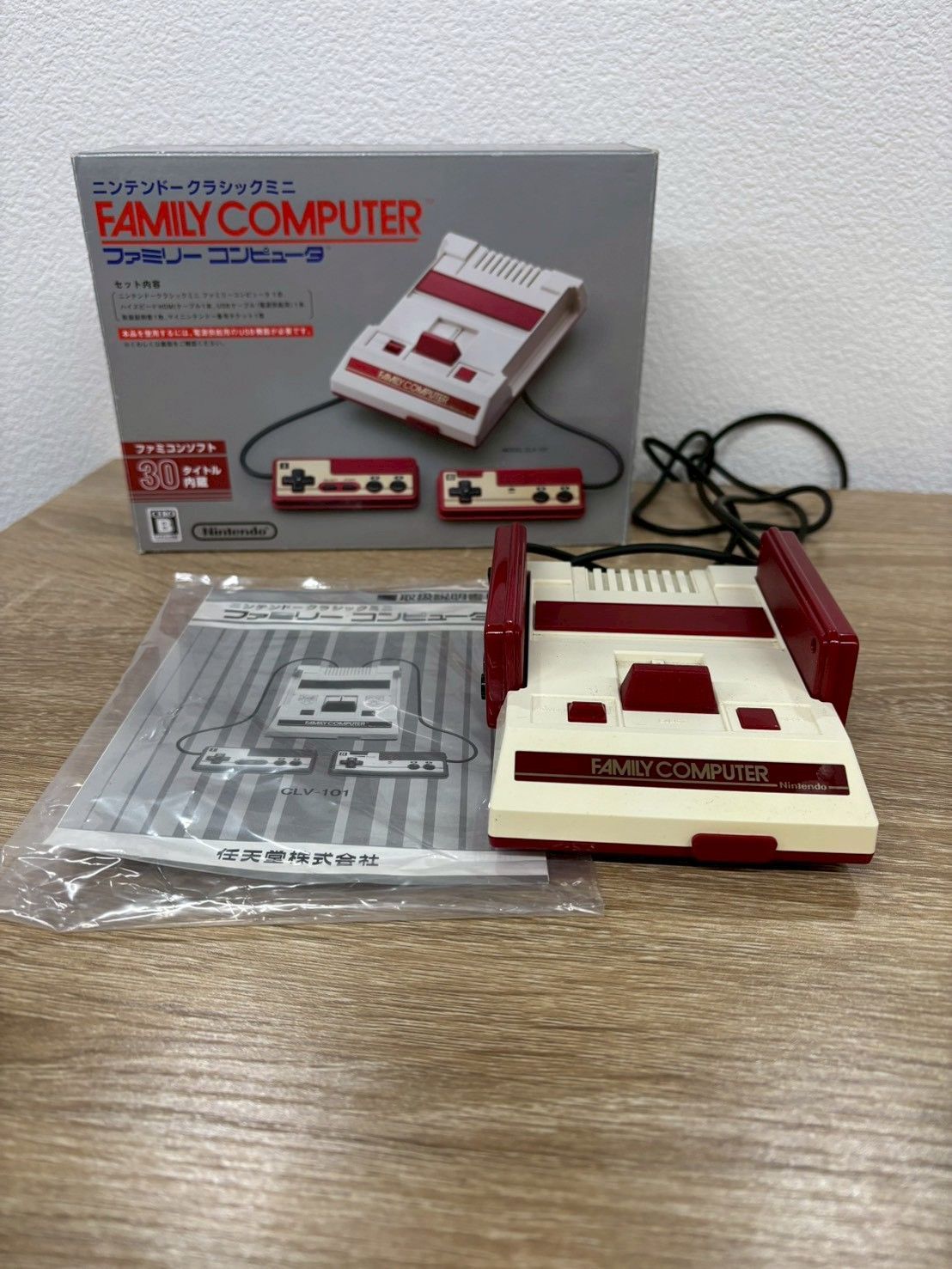 Nintendo ニンテンドークラシックミニ ファミリーコンピュータ CLV-101