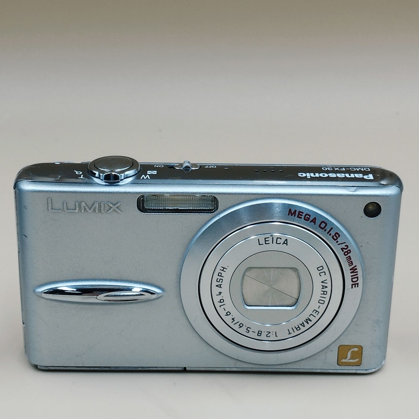 【付属品多数】Panasonic LUMIX DMC-FX30 シルバー Amazon | パナソニック デジタルカメラ LUMIX (ルミックス) DMC-FX30