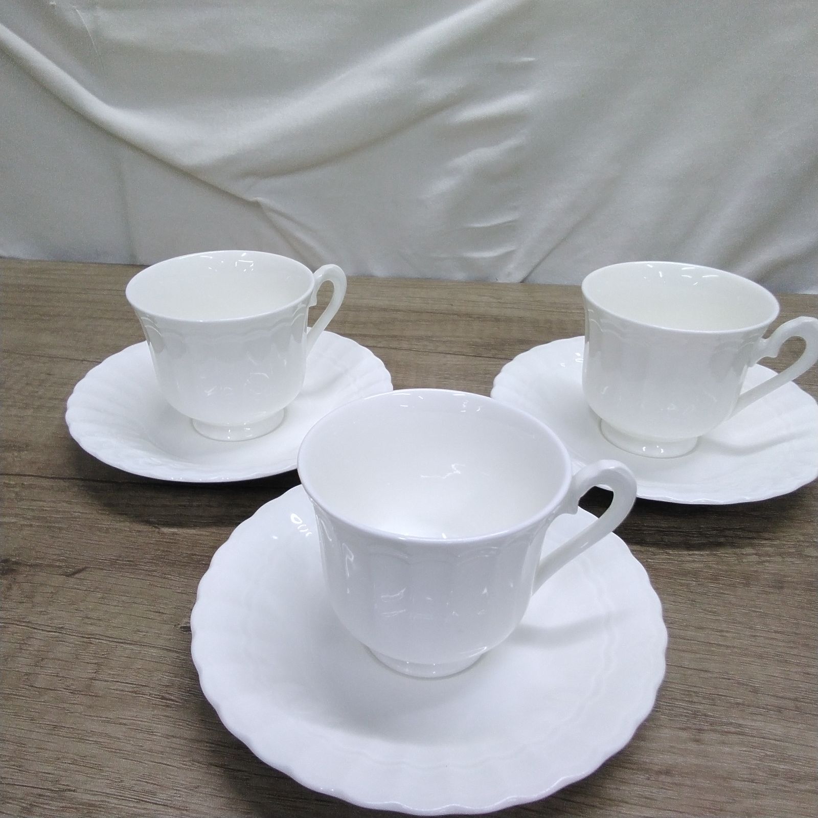 洋食器 Noritake ノリタケ コーヒー、紅茶カップ＆ソーサー 3客セット 