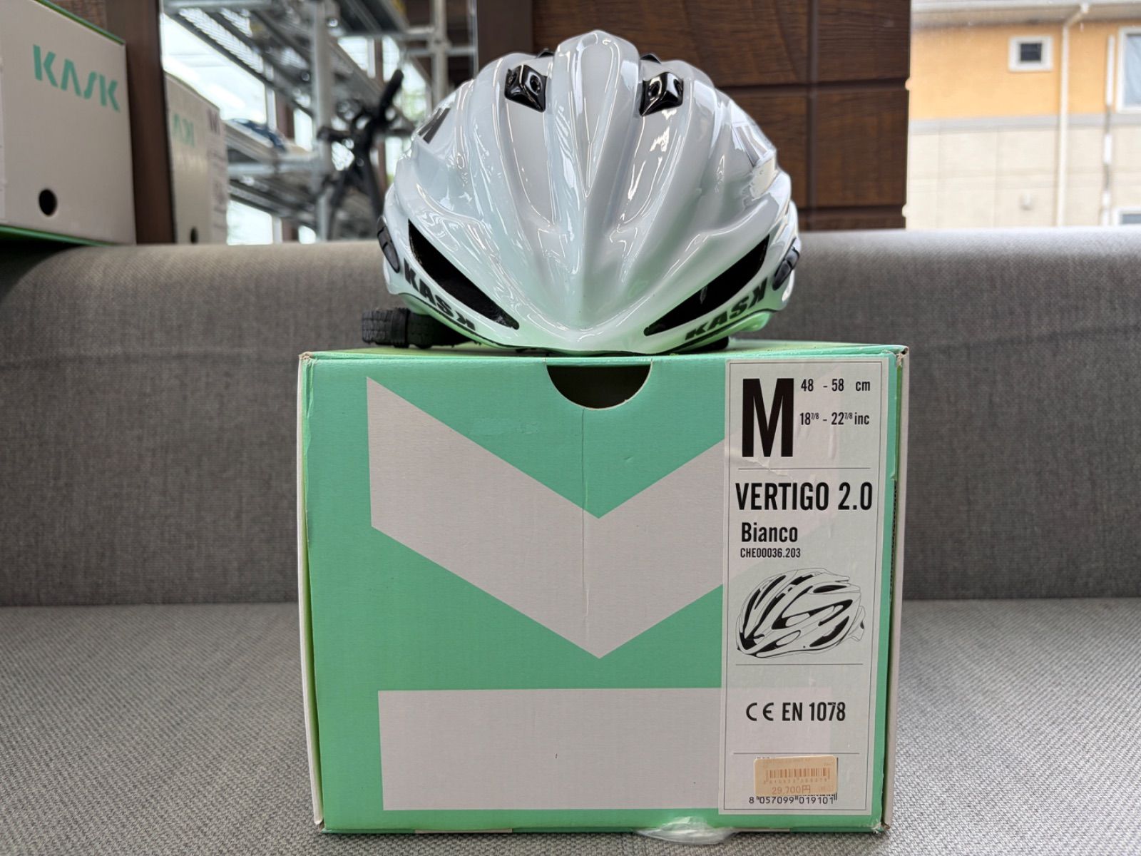 【希少・未使用】KASK VERTIGO 2.0 Mサイズ ホワイト 訳あり カスク ヴァーティゴ デッドストック