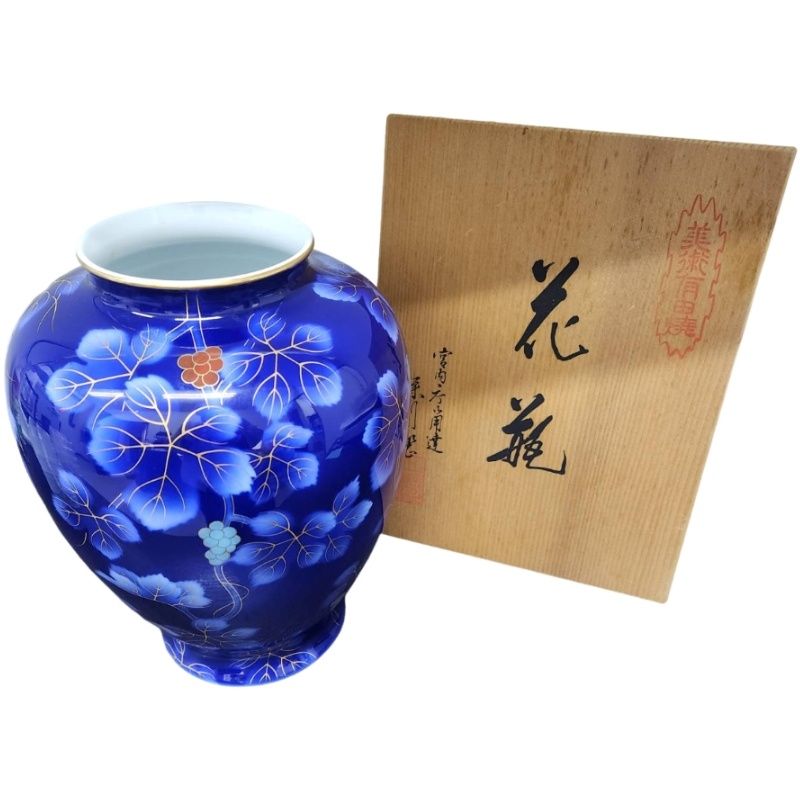 深川製磁 有田焼 葡萄 花瓶 桐箱付き H25.5cm×W10.5～20.5cm 未使用