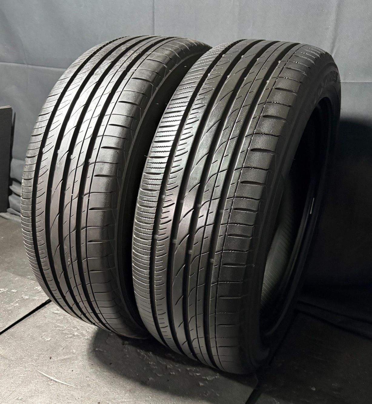 2023年製 約8.8～9.5分山 トーヨータイヤ　TOYO TIRES プロクセス　PROXES CL1 SUV 225/55R18 2本 h_2056
