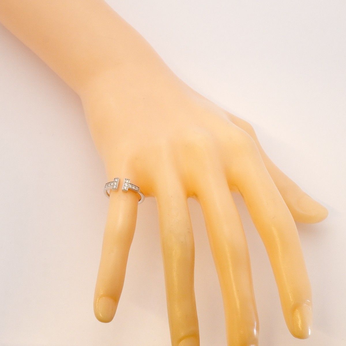 【6jdb0830】ティファニー リング Tワイヤー K18WG ホワイトゴールド ダイヤモンド 6.5号【中古】レディース 【6jdb0830】ティファニー リング Tワイヤー K18WG ホワイトゴールド ダイヤモンド 6.5号【中古】レディース