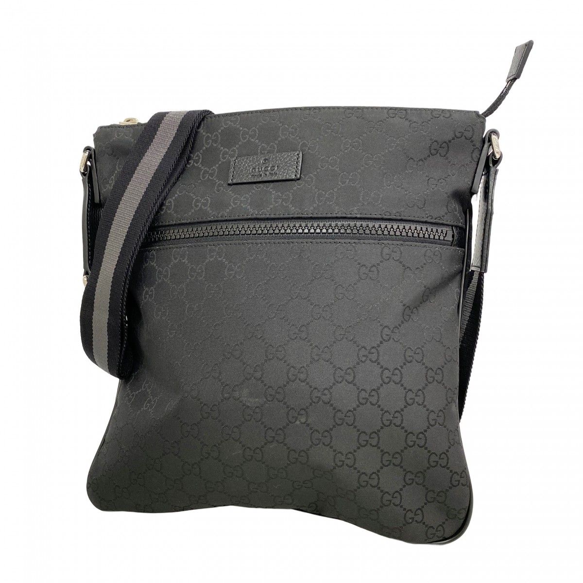 【6ea0468-k】グッチ ショルダーバッグ GGナイロン 449185 ナイロン ブラック シルバー金具【中古】レディース