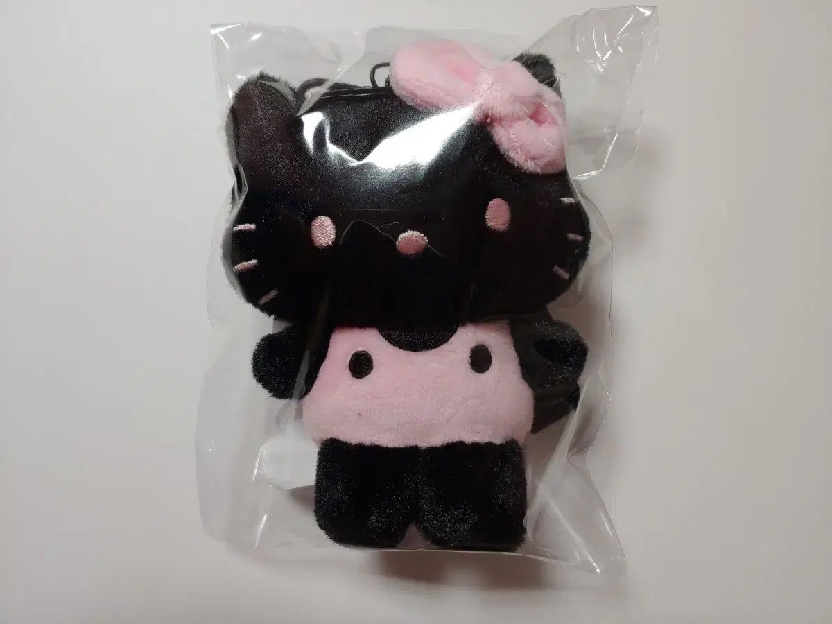 未開封)ウェイクメイク ハローキティ ぬいぐるみ キーホルダー ウェメ キティ