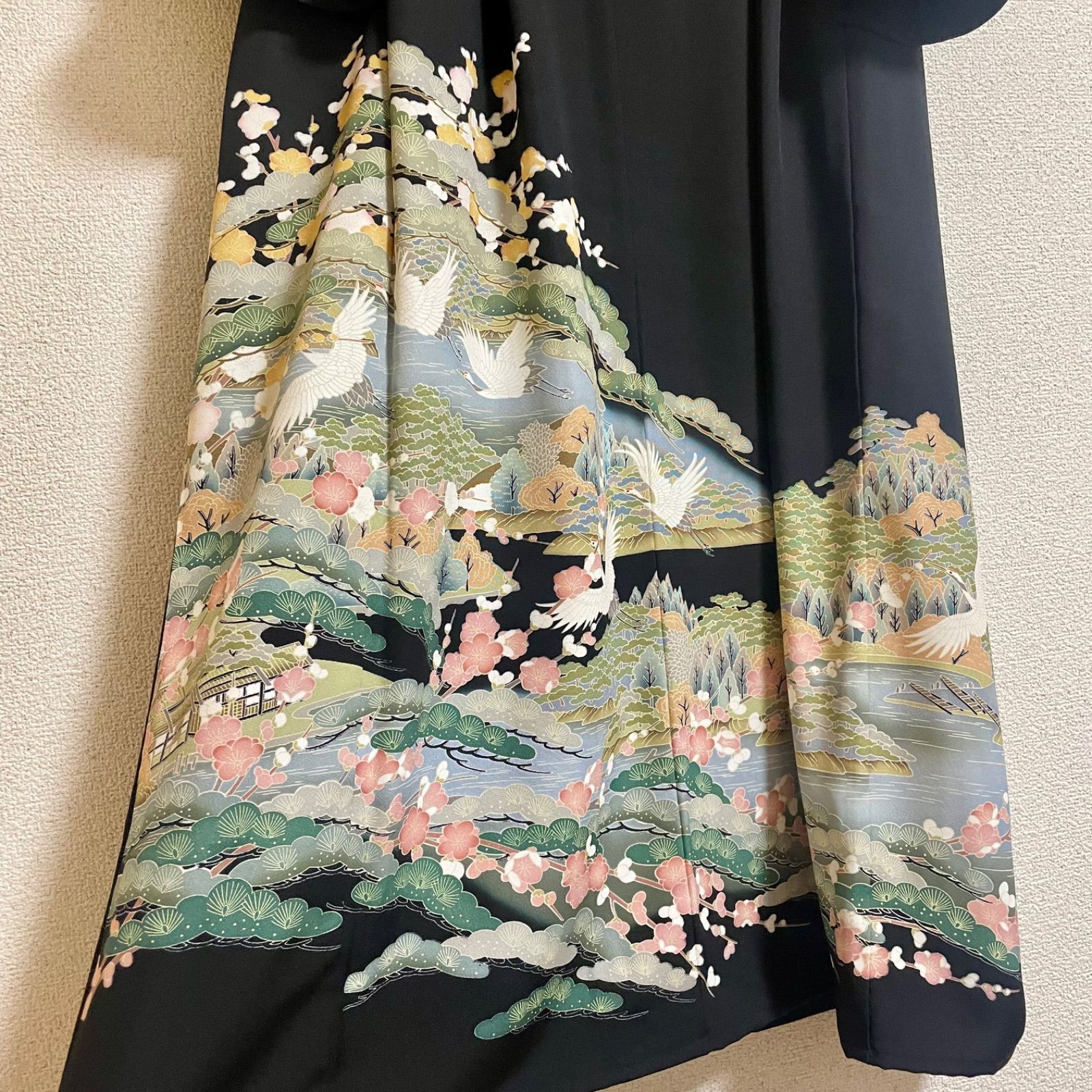 一点物 着物リメイク ロングワンピース ドレス 黒留袖 正絹 友禅 飛鶴